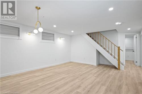 63 Brentwood Drive, Hamilton, ON - Indoor Photo Showing Other Room