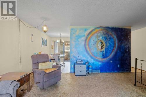 5250 Canoe Beach Drive Ne, Salmon Arm, BC - Indoor