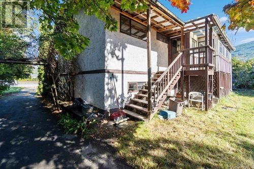 5250 Canoe Beach Drive Ne, Salmon Arm, BC - Outdoor