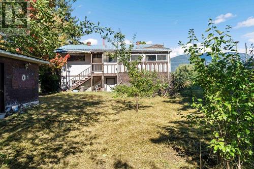 5250 Canoe Beach Drive Ne, Salmon Arm, BC - Outdoor