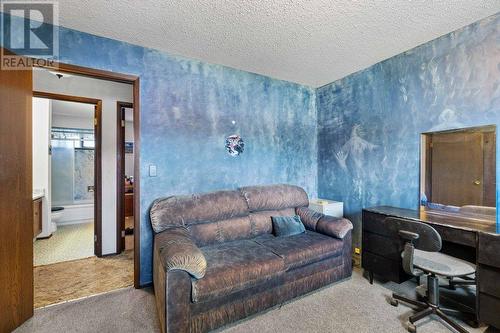 5250 Canoe Beach Drive Ne, Salmon Arm, BC - Indoor Photo Showing Other Room