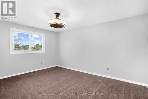 29 Roman Crescent, Brantford, ON - Indoor Photo Showing Other Room