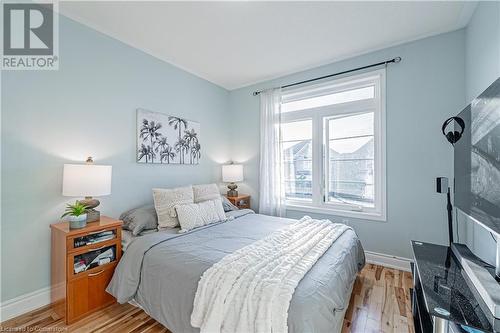 4264 Vivaldi Road E, Burlington, ON - Indoor Photo Showing Bedroom