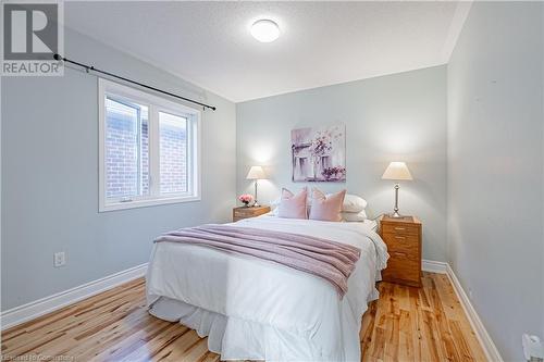 4264 Vivaldi Road E, Burlington, ON - Indoor Photo Showing Bedroom