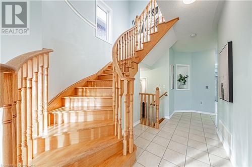 4264 Vivaldi Road E, Burlington, ON - Indoor Photo Showing Other Room