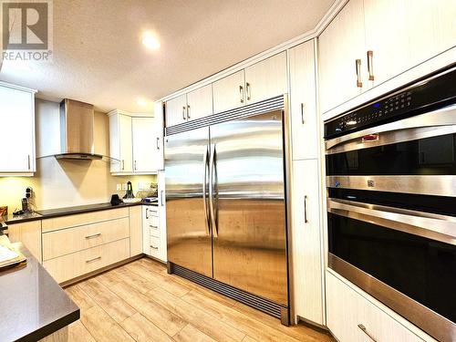 6585 Frenkel Road, Prince George, BC - Indoor Photo Showing Kitchen