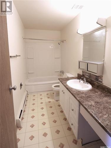 42 19 Centennial Street, Regina, SK - Indoor Photo Showing Bathroom