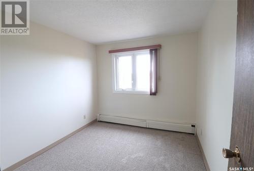 42 19 Centennial Street, Regina, SK - Indoor Photo Showing Other Room