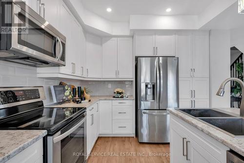 297 Morgan Street, Cobourg, ON - Indoor Photo Showing Kitchen With Upgraded Kitchen