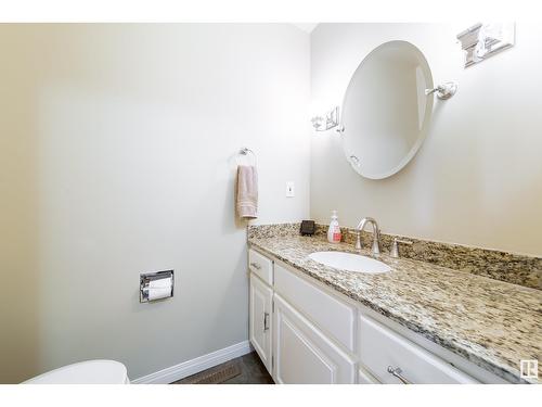 15006 Rio Terrace Dr Nw, Edmonton, AB - Indoor Photo Showing Bathroom