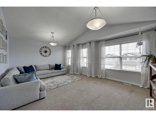 7819 173 Av Nw, Edmonton, AB - Indoor Photo Showing Other Room