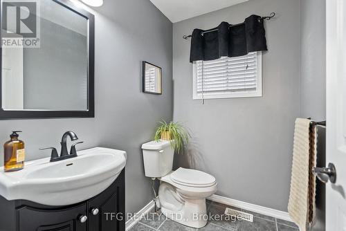 1536 Coldstream Drive, Oshawa (Taunton), ON - Indoor Photo Showing Bathroom