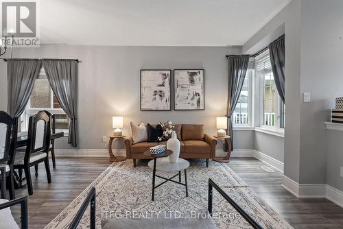 1536 Coldstream Drive, Oshawa (Taunton), ON - Indoor Photo Showing Living Room