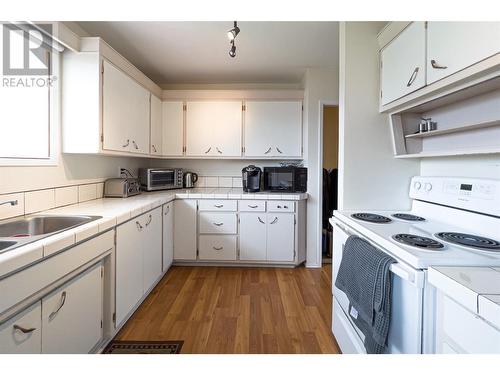 3524 Scott Road Lot# 1, Kelowna, BC - Indoor Photo Showing Kitchen