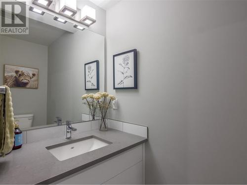 522 Edmonton Avenue Unit# 104, Penticton, BC - Indoor Photo Showing Bathroom