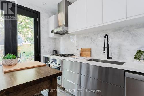 25 Clark Street, Toronto, ON - Indoor Photo Showing Kitchen