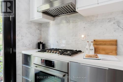 25 Clark Street, Toronto, ON - Indoor Photo Showing Kitchen