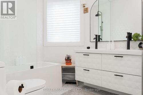 25 Clark Street, Toronto, ON - Indoor Photo Showing Bathroom