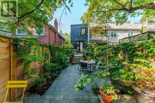 25 Clark Street, Toronto, ON - Outdoor