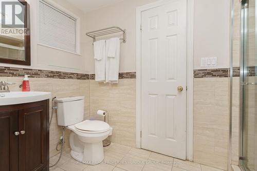 32 King Richard Court, Markham, ON - Indoor Photo Showing Bathroom