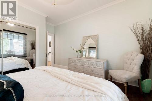 1227 Lockhart Road, Burlington, ON - Indoor Photo Showing Bedroom