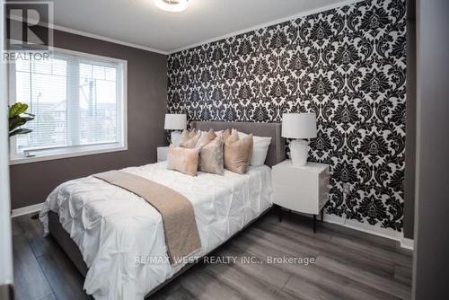 25 Ashen Tree Lane, Brampton, ON - Indoor Photo Showing Bedroom