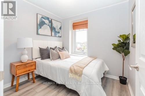 25 Ashen Tree Lane, Brampton, ON - Indoor Photo Showing Bedroom