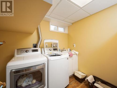 378 Mcpherson Place, Prince George, BC - Indoor Photo Showing Laundry Room