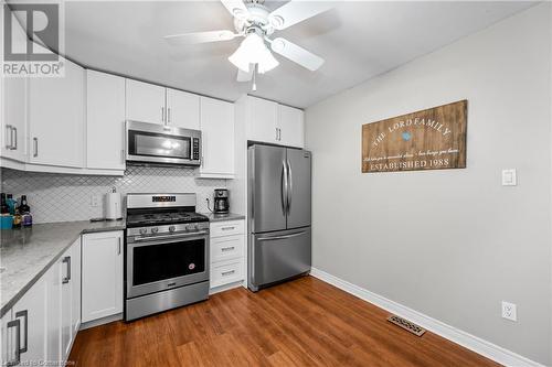 271 Carlisle Road, Hamilton, ON - Indoor Photo Showing Kitchen