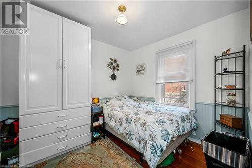 271 Carlisle Road, Hamilton, ON - Indoor Photo Showing Bedroom