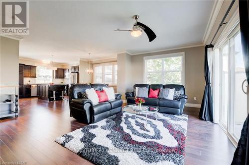 86 - 1850 Beaverbrook Avenue, London, ON - Indoor Photo Showing Living Room