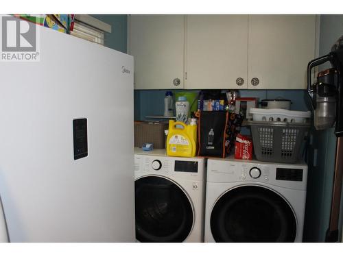 1762 Topping  Street, Trail, BC - Indoor Photo Showing Laundry Room