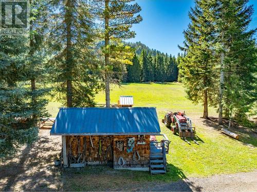 9848 6 Highway, Salmo, BC - Outdoor