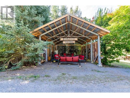 9848 6 Highway, Salmo, BC - Outdoor