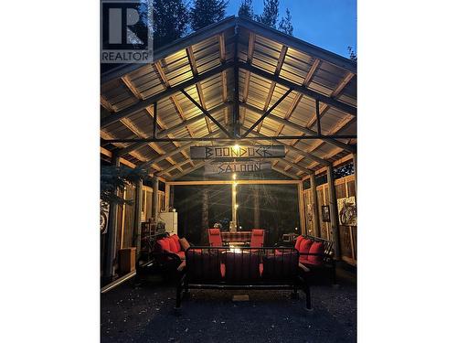 9848 6 Highway, Salmo, BC - Outdoor