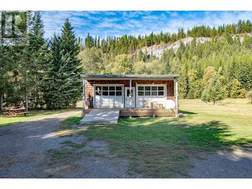 9848 6 Highway, Salmo, BC - Outdoor