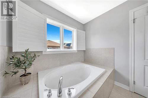 41 Bucksaw Street Street, Brampton, ON - Indoor Photo Showing Bathroom