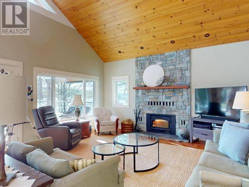 4810 Sanderson Road, Texada Island, BC - Indoor Photo Showing Living Room With Fireplace