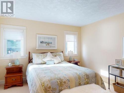 4810 Sanderson Road, Texada Island, BC - Indoor Photo Showing Bedroom