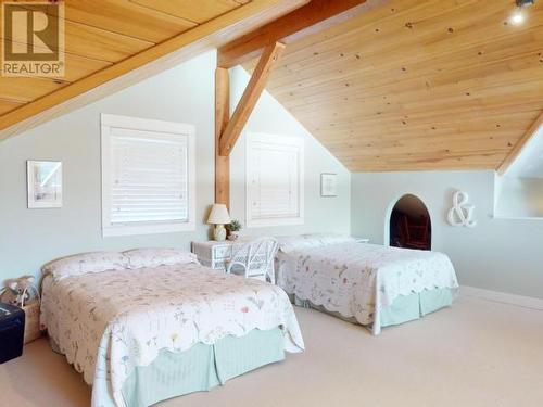 4810 Sanderson Road, Texada Island, BC - Indoor Photo Showing Bedroom