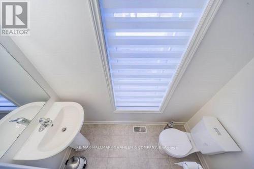 10 John Moore Road, East Gwillimbury, ON - Indoor Photo Showing Bathroom