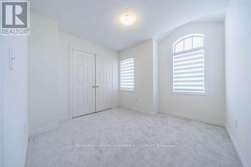 10 John Moore Road, East Gwillimbury, ON - Indoor Photo Showing Other Room