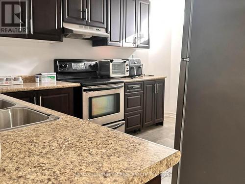 277 Gibson Circle, Bradford West Gwillimbury, ON - Indoor Photo Showing Kitchen