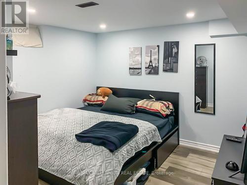 277 Gibson Circle, Bradford West Gwillimbury, ON - Indoor Photo Showing Bedroom