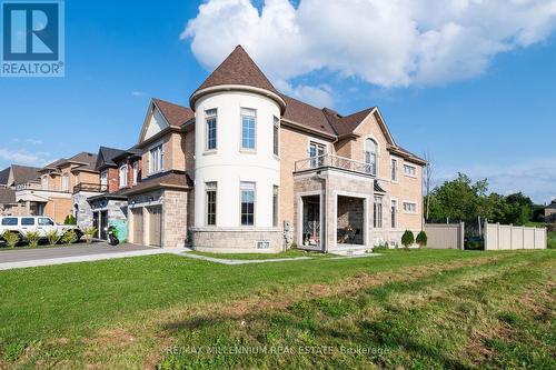 277 Gibson Circle, Bradford West Gwillimbury, ON - Outdoor With Facade