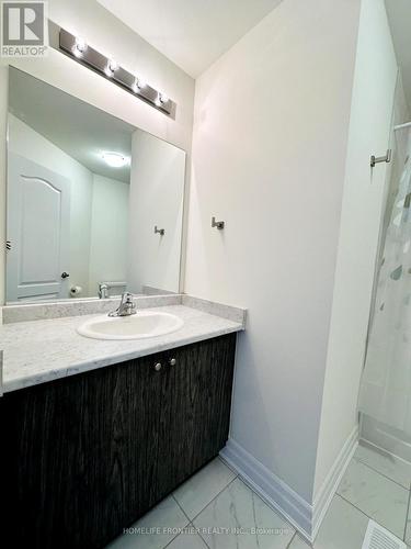 24 Lana Circle, Wasaga Beach, ON - Indoor Photo Showing Bathroom