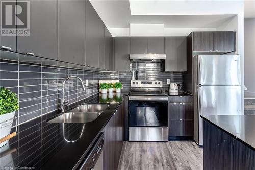 1121 Cooke Boulevard Unit# 1, Burlington, ON - Indoor Photo Showing Kitchen With Stainless Steel Kitchen With Double Sink With Upgraded Kitchen