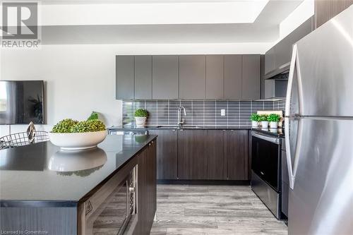 1121 Cooke Boulevard Unit# 1, Burlington, ON - Indoor Photo Showing Kitchen With Stainless Steel Kitchen With Upgraded Kitchen