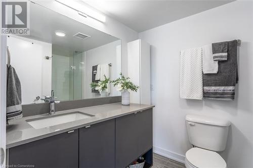 1121 Cooke Boulevard Unit# 1, Burlington, ON - Indoor Photo Showing Bathroom