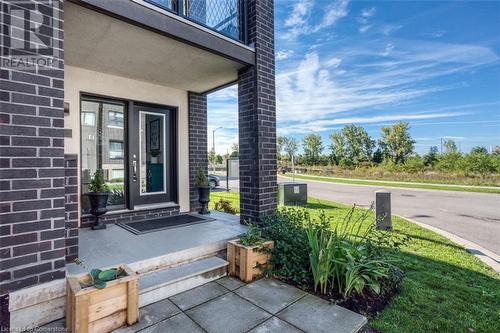 1121 Cooke Boulevard Unit# 1, Burlington, ON - Outdoor